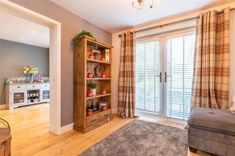 17 Fox Road, Castle Donington, Derby, DE74 2UN
