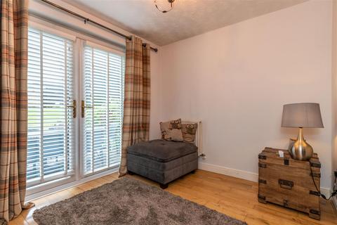 17 Fox Road, Castle Donington, Derby, DE74 2UN