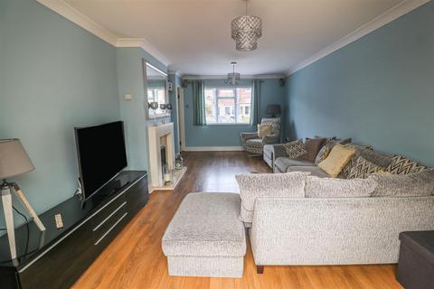 144 Abbotsweld, Harlow, CM18 6TJ