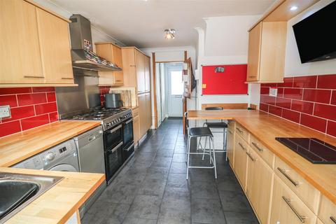 144 Abbotsweld, Harlow, CM18 6TJ