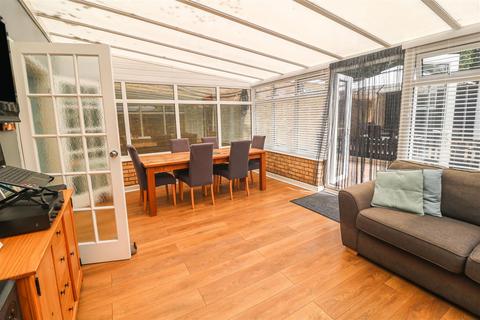 144 Abbotsweld, Harlow, CM18 6TJ