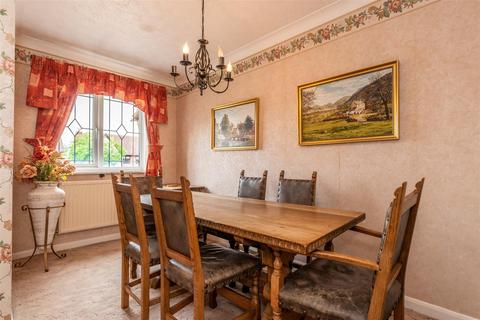 31 Fox Road, Castle Donington, Derby, DE74 2UN
