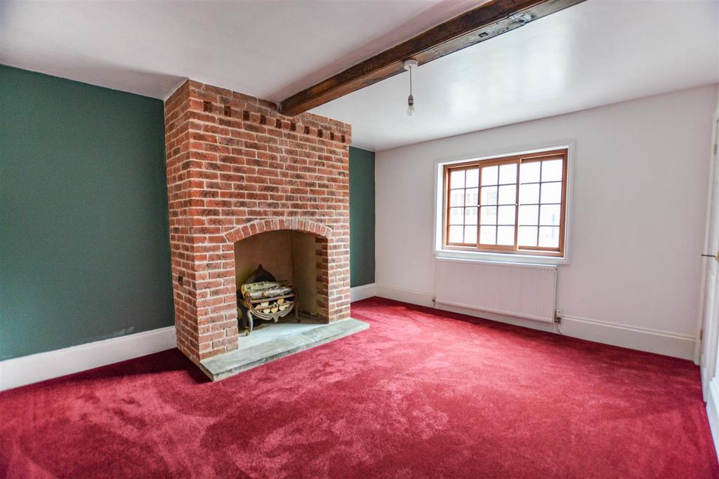 High Street, Garthorpe, Scunthorpe 3 bed cottage for sale £150,000