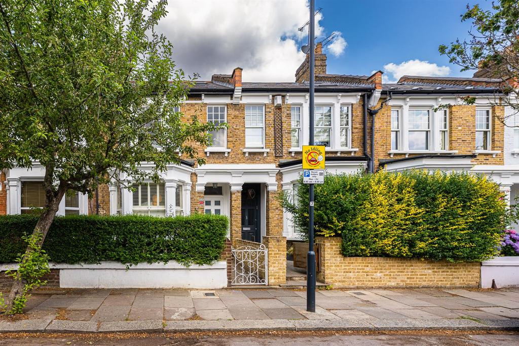 Hopefield Avenue, London 4 bed terraced house £5,700 pcm (£1,315 pw)