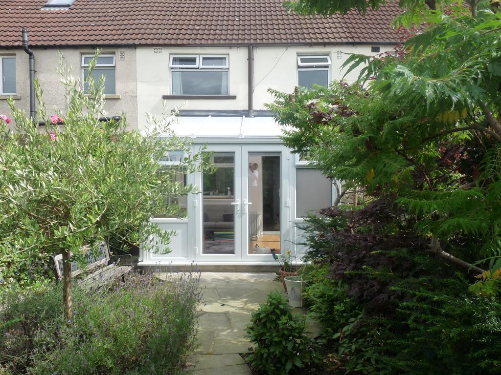 Ryshworth Crescent, Crossflatts 3 bed terraced house £950 pcm (£219 pw)