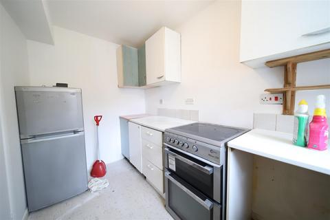 1 bedroom flat to rent, Milestone Close, London