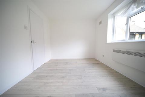 1 bedroom flat to rent, Milestone Close, London