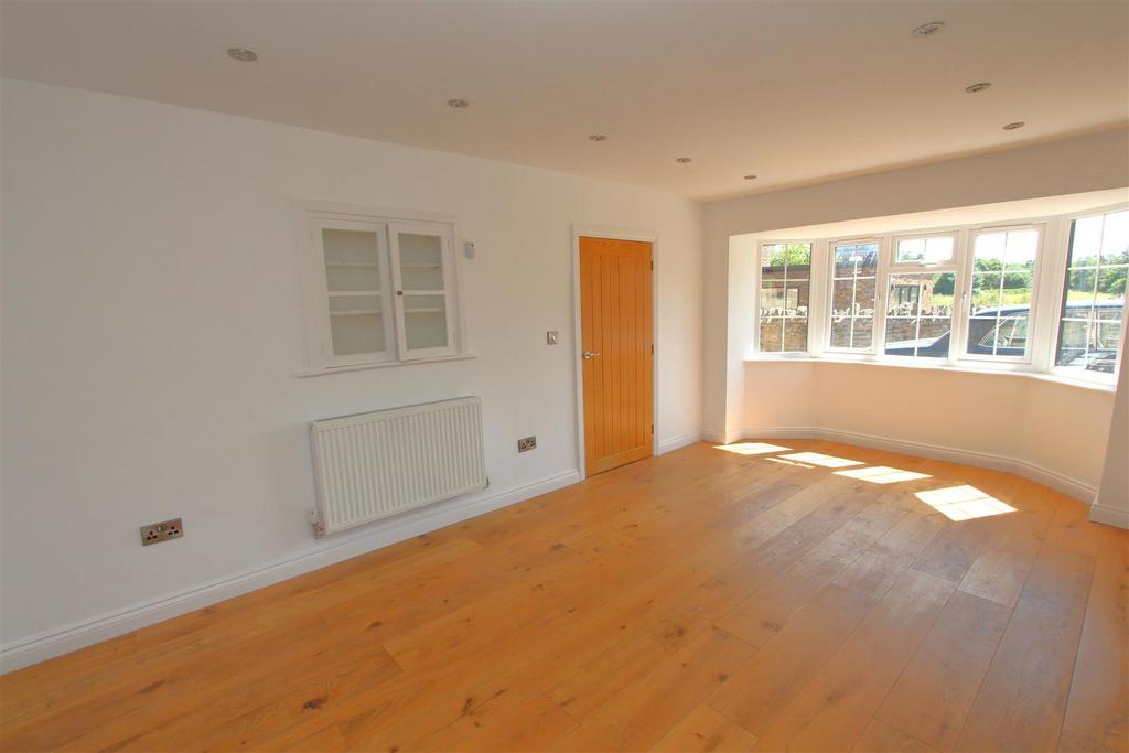 Dining Room.JPG
