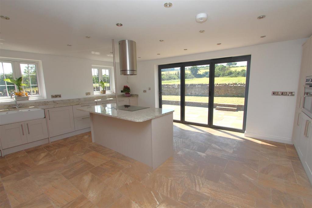 Kitchen 1.JPG