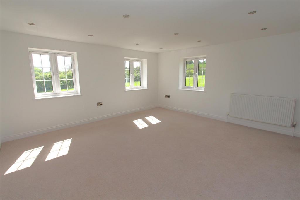 Bedroom 1.JPG