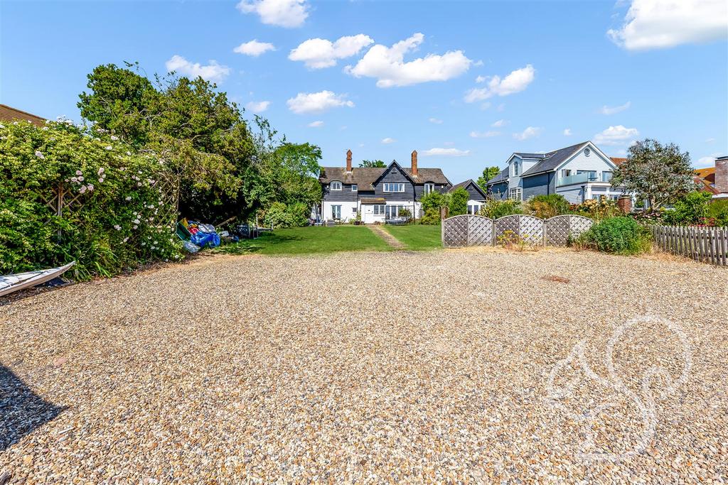 Coast Road, West Mersea Colchester CO5 4 bed semidetached house for