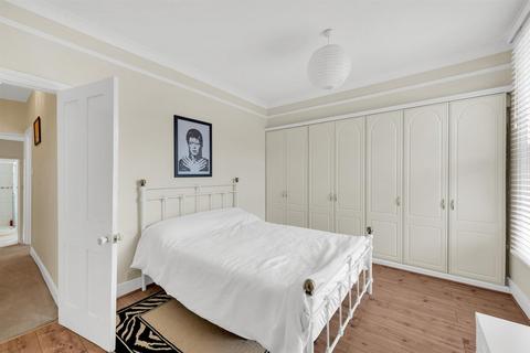 73 Park End, Bromley, BR1 4AW