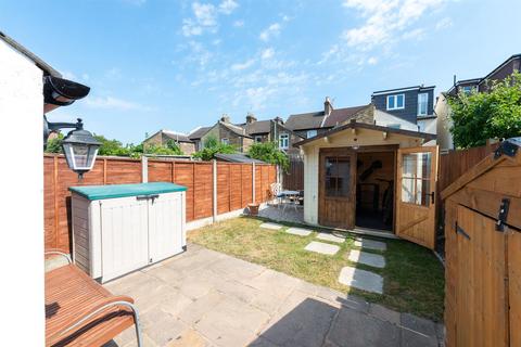 73 Park End, Bromley, BR1 4AW