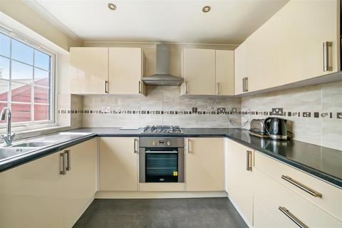 1b Allendale Road, Greenford, UB6 0RA