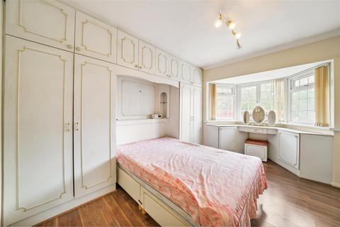 1b Allendale Road, Greenford, UB6 0RA