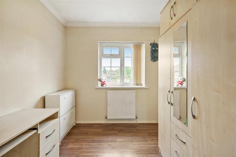 1b Allendale Road, Greenford, UB6 0RA