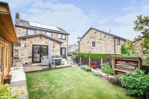 4 Alston Close, Silkstone, Barnsley, S75 4NW
