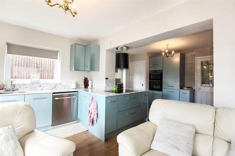 4 Alston Close, Silkstone, Barnsley, S75 4NW