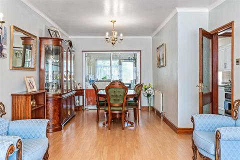 10 Greencroft Gardens, Enfield, EN1 3AS