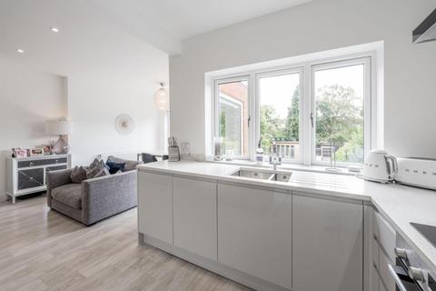 9 Orton Lane, Wombourne, Wolverhampton, WV5 9AN