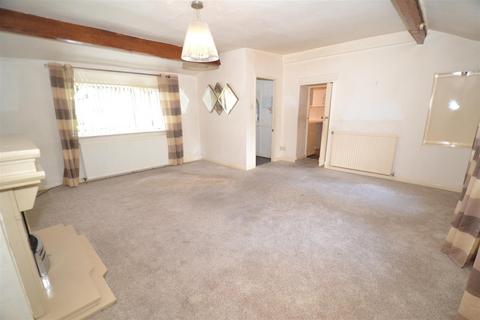 348 Beacon Road, Bradford, BD6 3DP