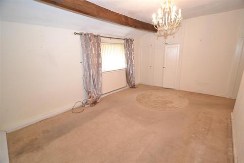 348 Beacon Road, Bradford, BD6 3DP