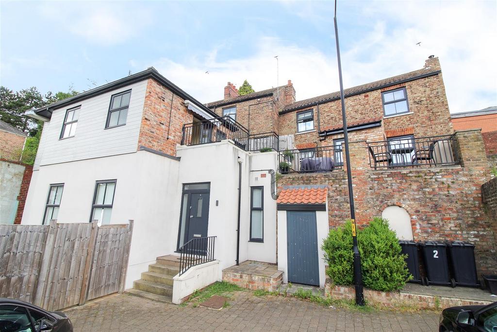 Skellbank, Ripon 2 bed apartment for sale £220,000