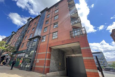 2 bedroom penthouse for sale, Navigation House, Ducie Street, Manchester