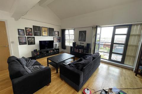 2 bedroom penthouse for sale, Navigation House, Ducie Street, Manchester