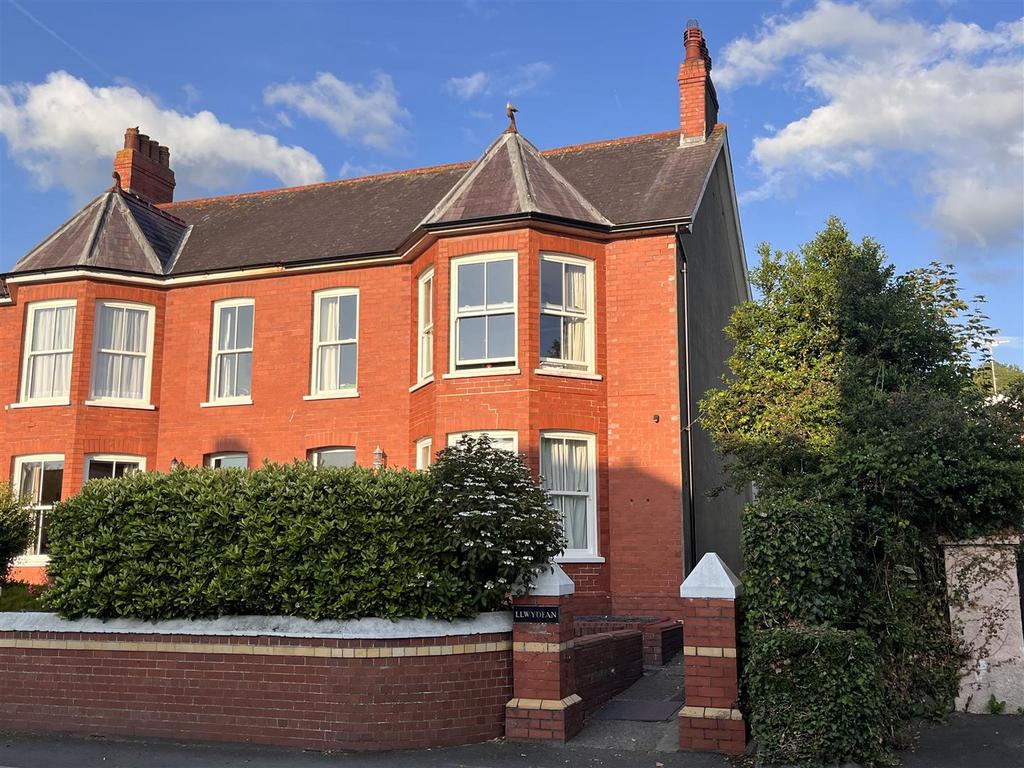 South Road, Aberaeron 4 bed house for sale £350,000