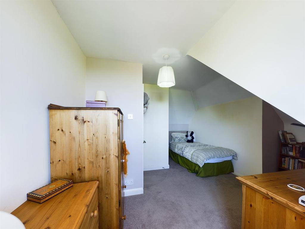 Bedroom: