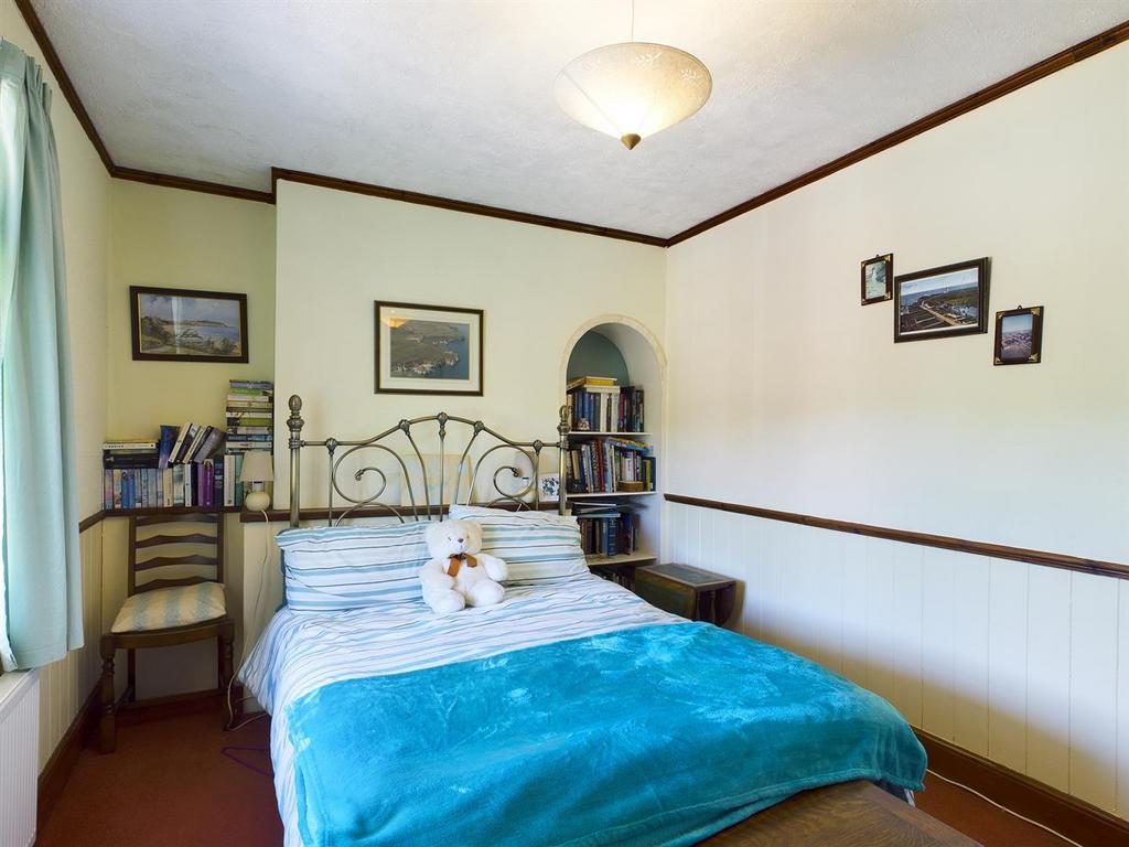 Bedroom: