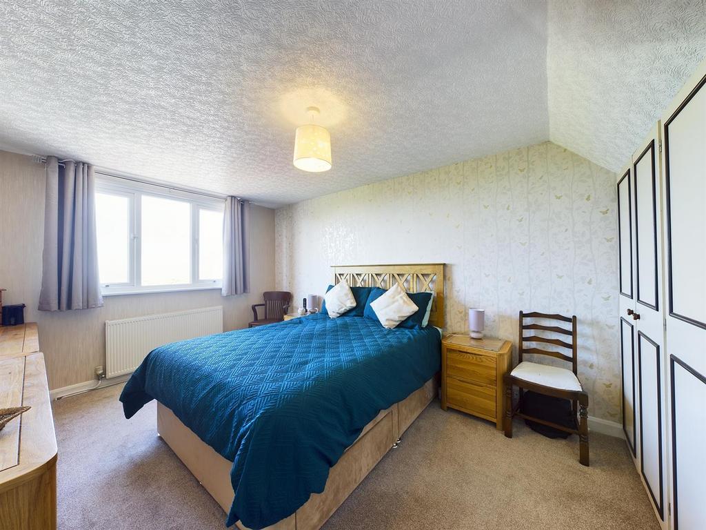 Bedroom: