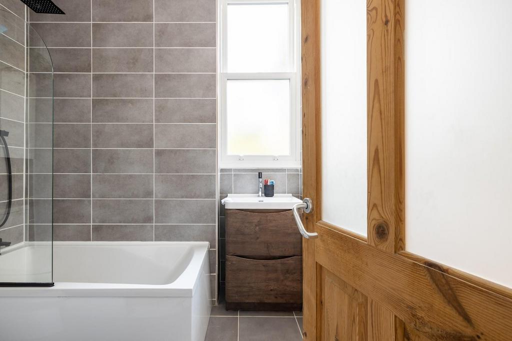 27b Cotham Grove, BS6(04-19-2023)-13.jpg
