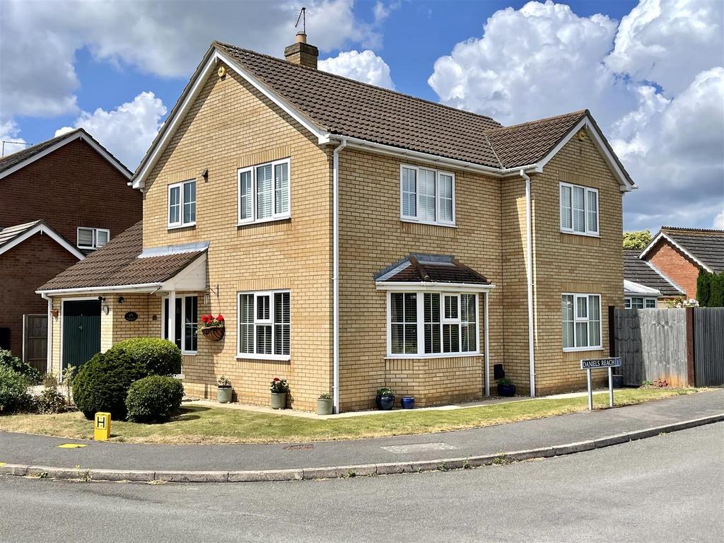 Lilburn Drive, Spalding 3 bed detached house £309,950