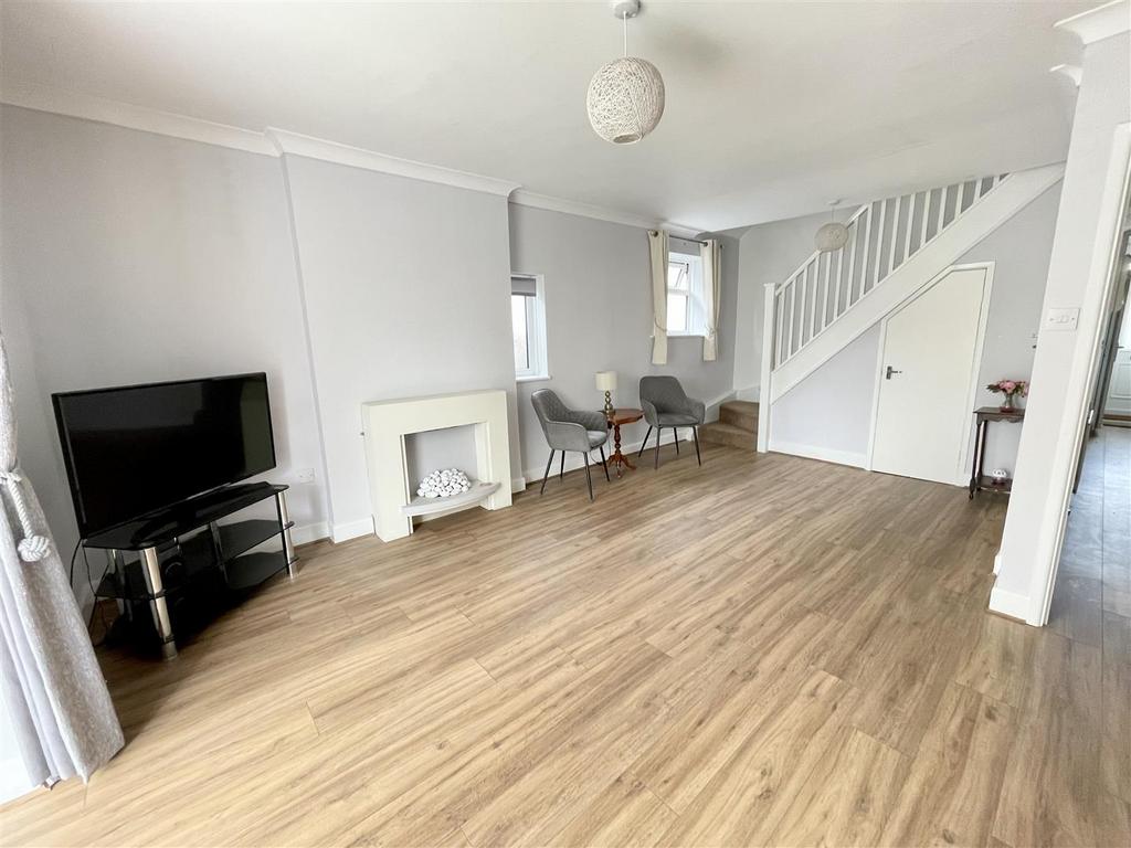 Springdale Road, Broadstone BH18 4 bed chalet for sale £475,000