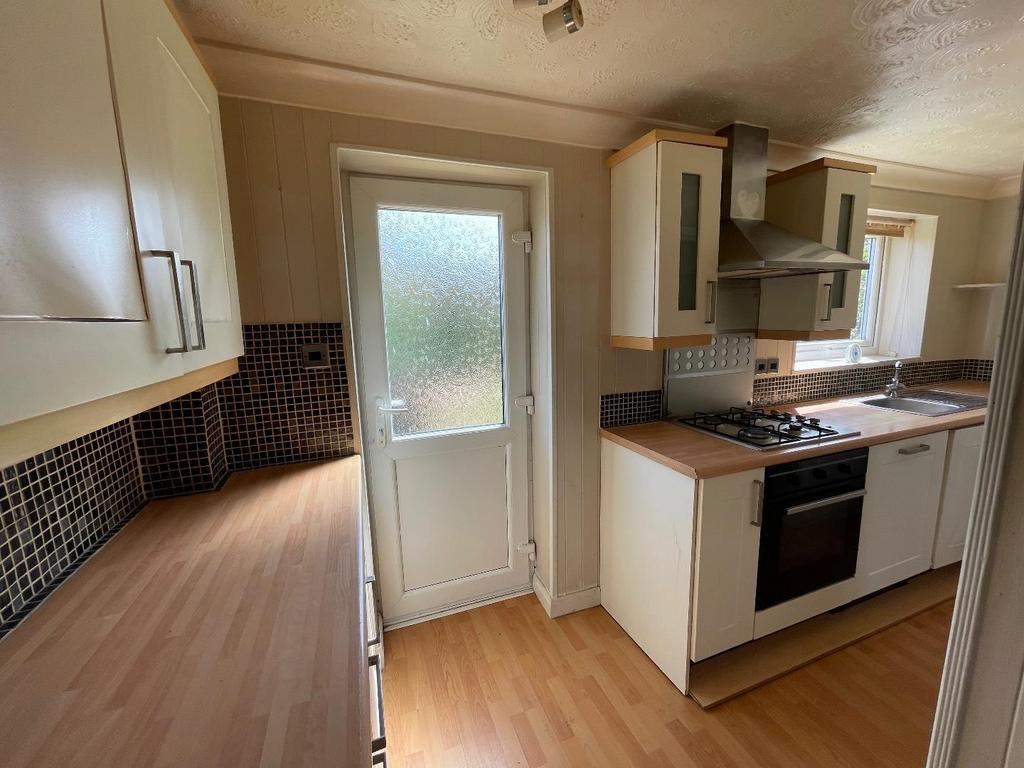 L shaped kitchen