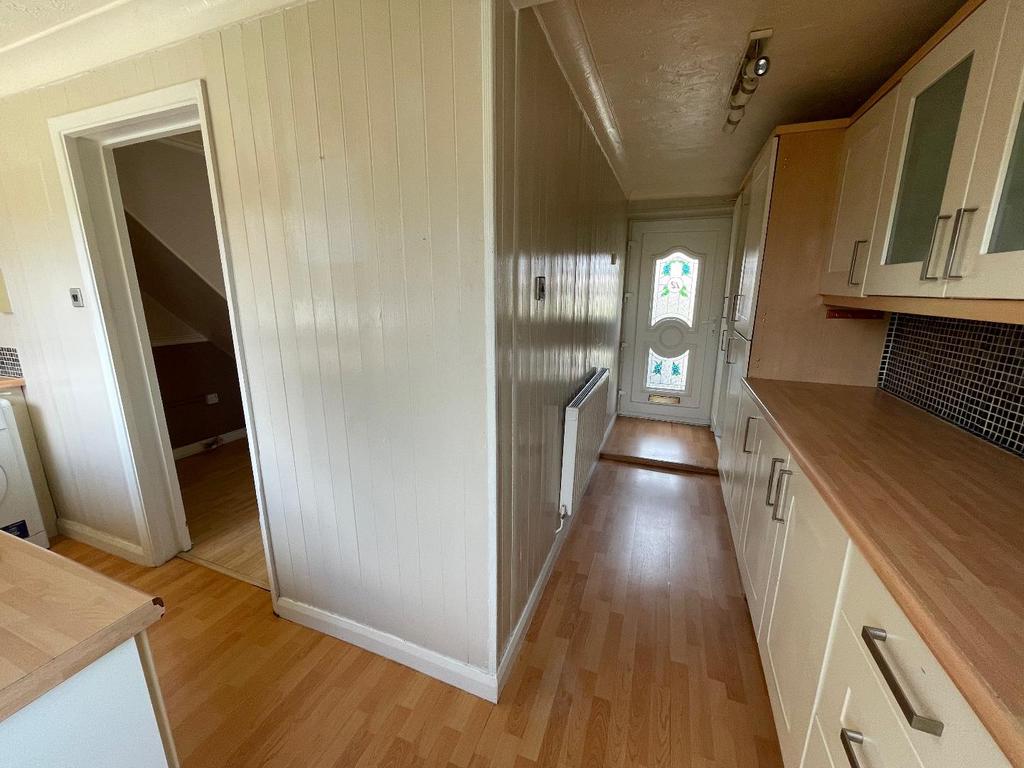L shaped kitchen