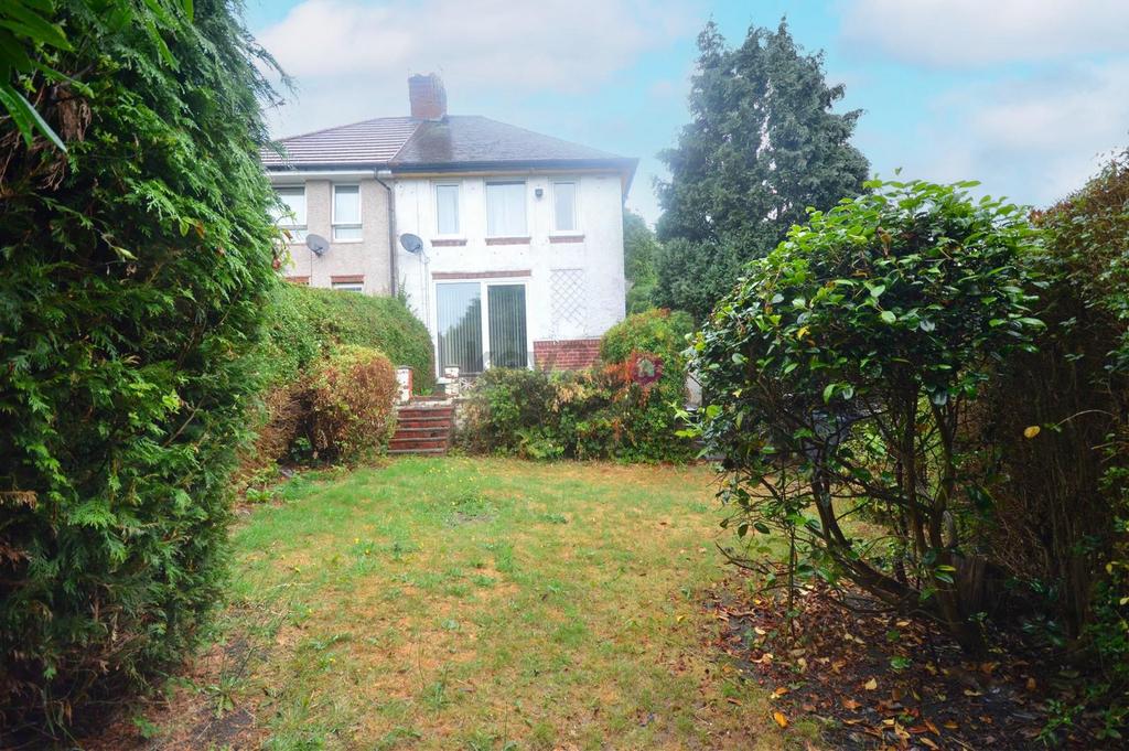 Halliwell Crescent, Sheffield, S5 3 bed semidetached house for sale