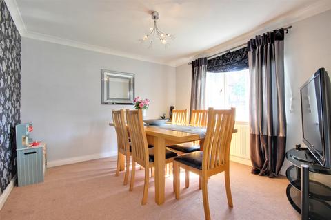 4 bedroom detached house for sale, Manor Park, Beverley