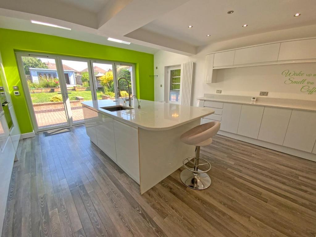 Breakfast/Kitchen