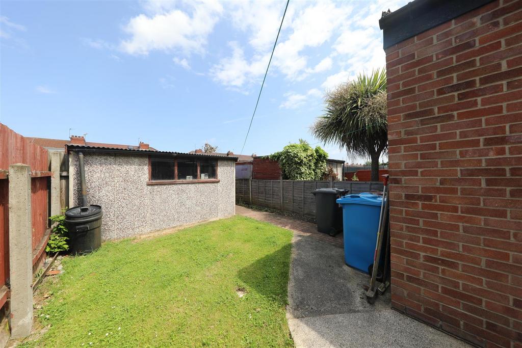 Sutton Road, Hull 3 bed terraced house for sale £140,000