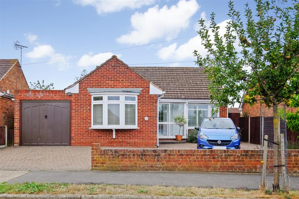 Valkyrie Avenue, WHITSTABLE 2 bed detached bungalow for sale £500,000