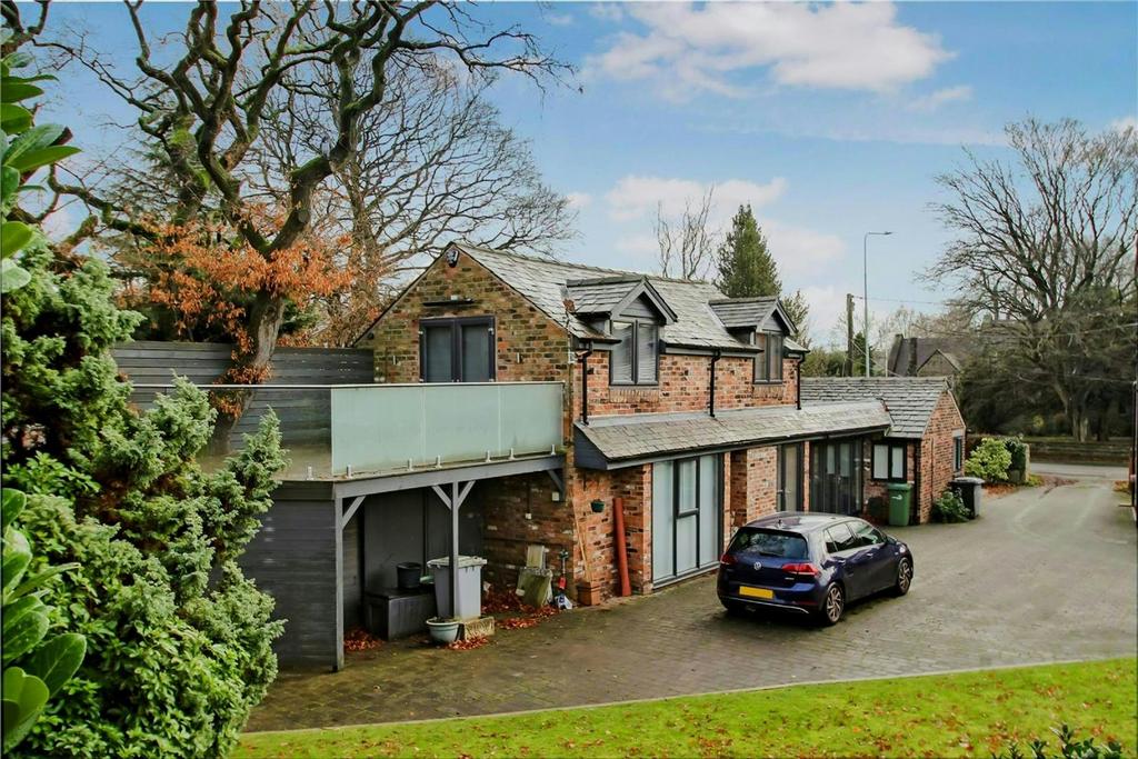 Lymm Road, Little Bollington 2 bed detached house to rent £1,700 pcm