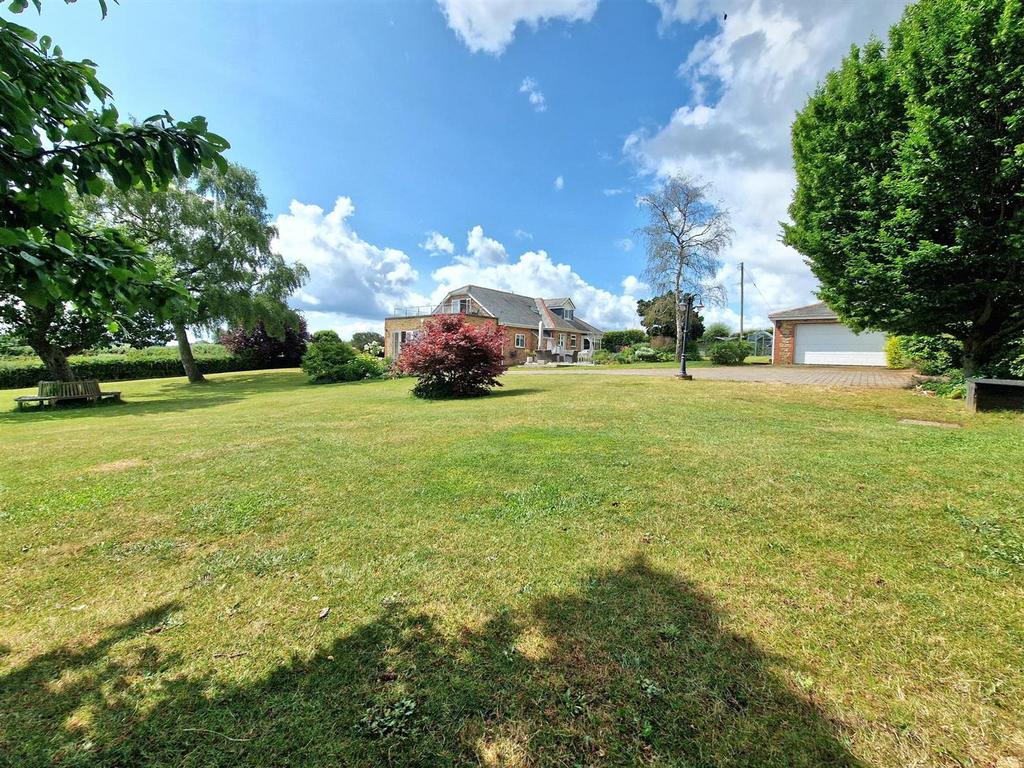 Oxenhall, Newent 5 bed detached house for sale £795,000