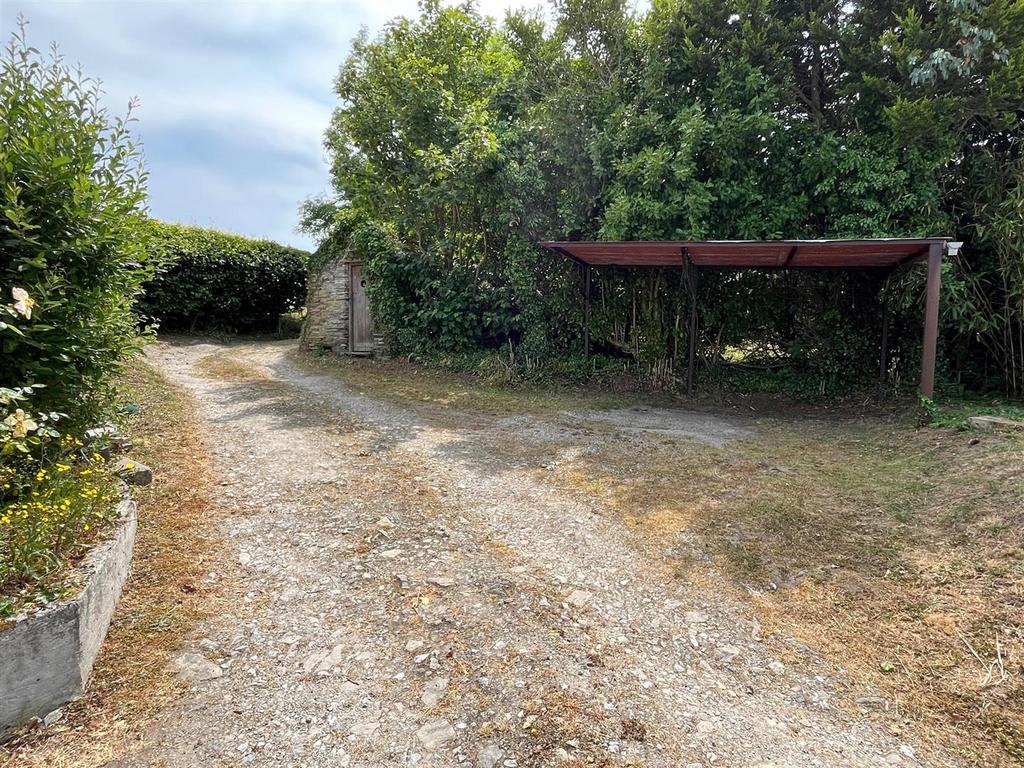 Driveway.jpg