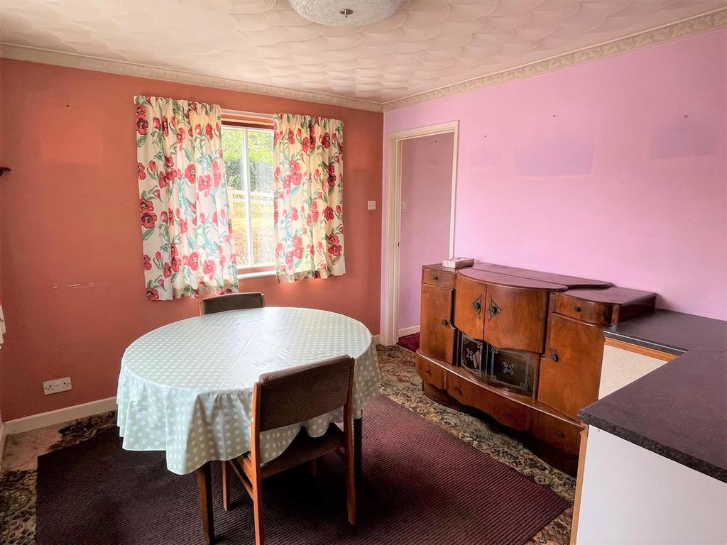 Dining Room.jpg