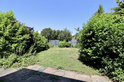 27 Cherry Drive, Holme On Spalding Moor, York, YO43 4HT