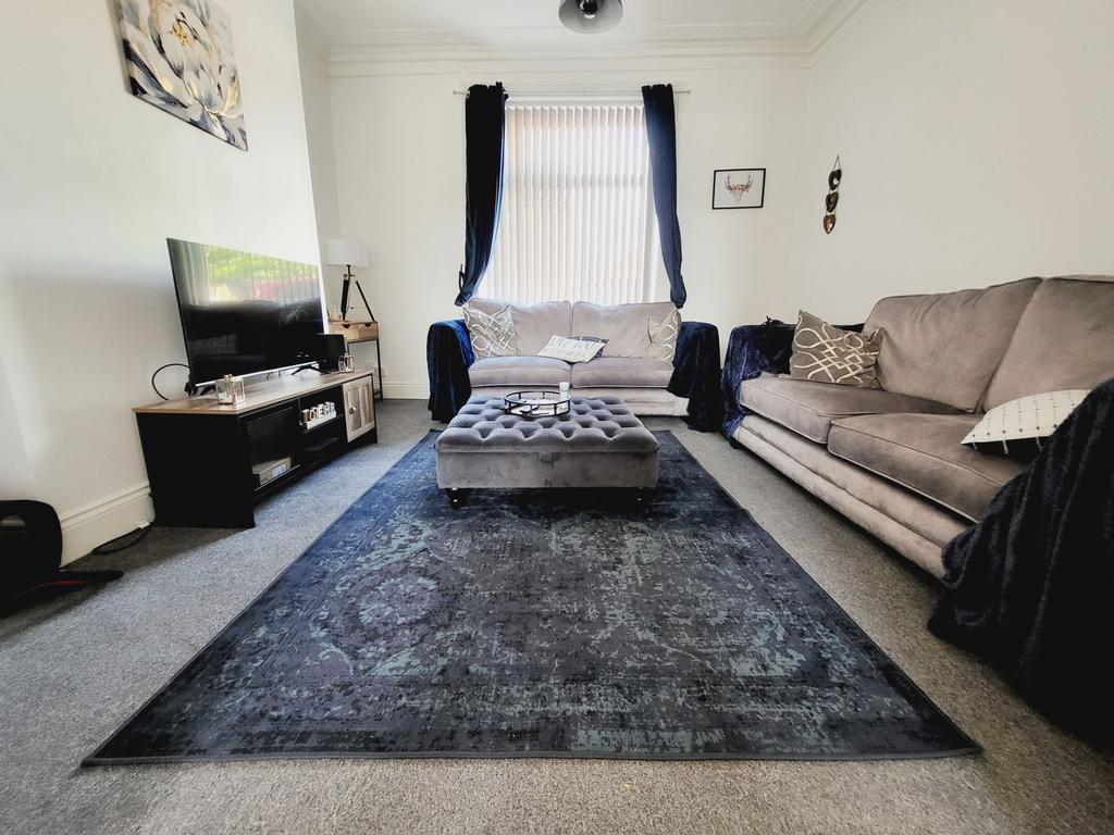 Birch Street, Jarrow, Tyne and Wear, NE32 5HY 2 bed terraced house for