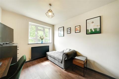 14 Byland Close, London, N21 1QH